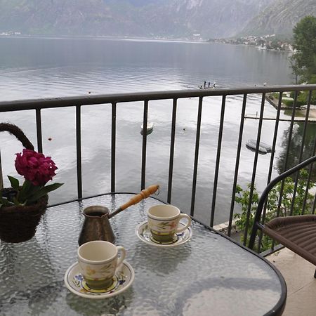 Apartment Ivanisevic 2 Kotor Exteriör bild