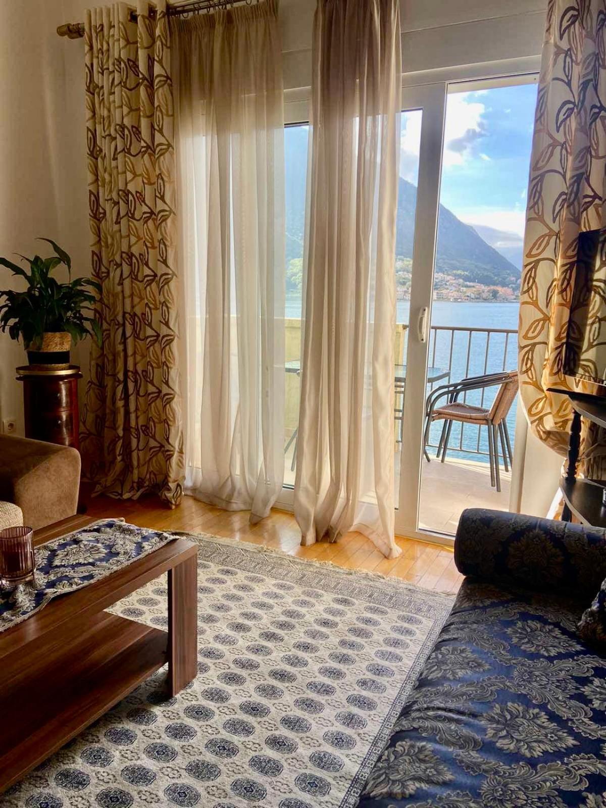 Apartment Ivanisevic 2 Kotor Exteriör bild