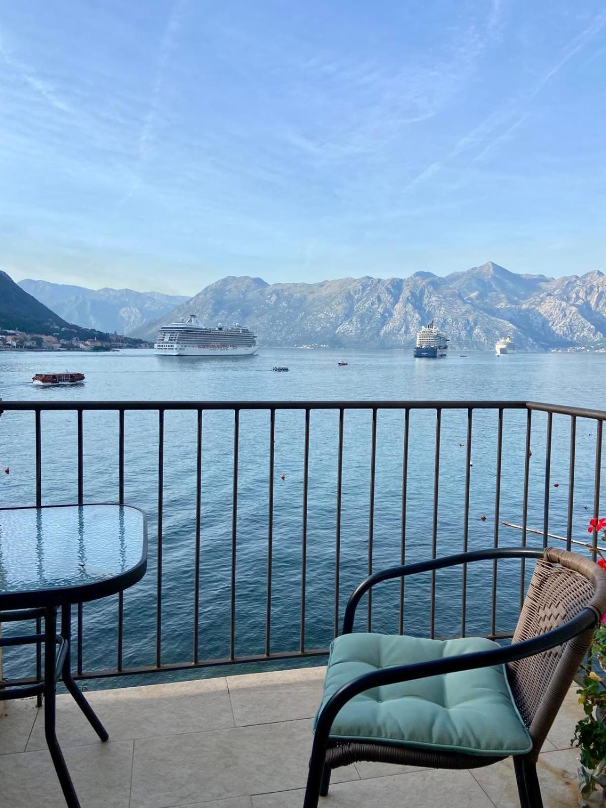 Apartment Ivanisevic 2 Kotor Exteriör bild