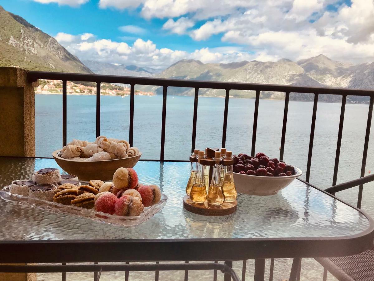 Apartment Ivanisevic 2 Kotor Exteriör bild